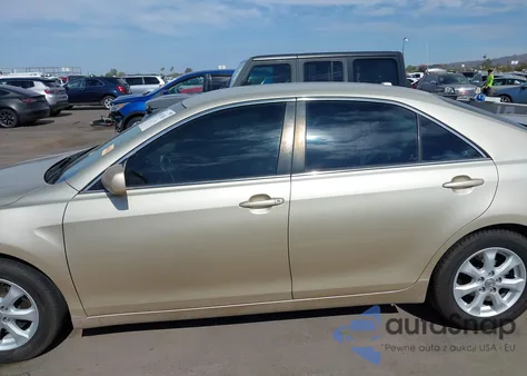 2011 Toyota Camry Le z USA, uszkodzony, nr VIN 4T4BF3EK5BR093887